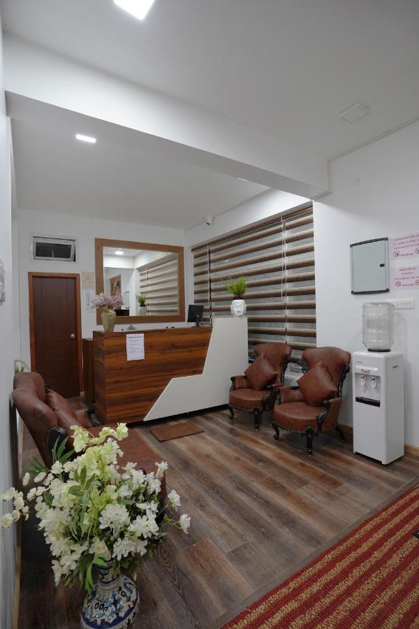 Richfields Homestay *