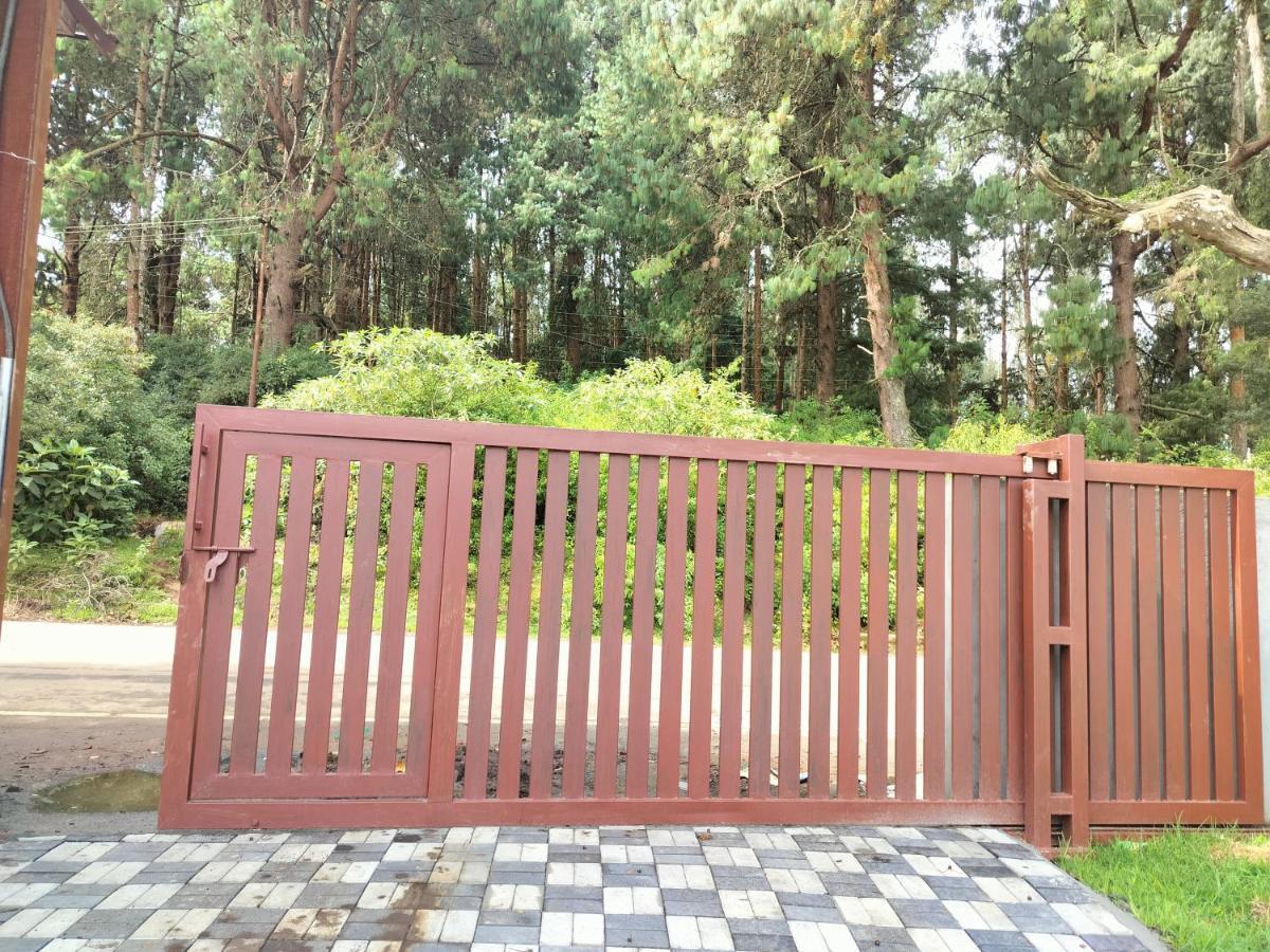 Bed & Breakfast Stellar Luxury Homes Ooty