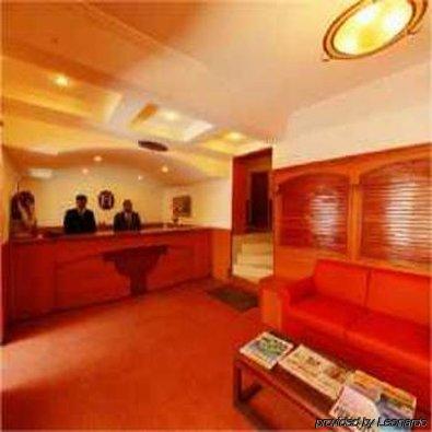 Nahar Residency Hotel 2*