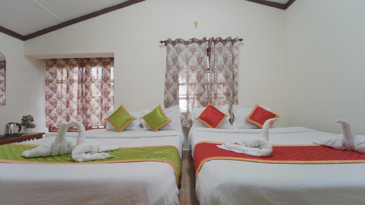 Amuthu Residency Resort Ooty