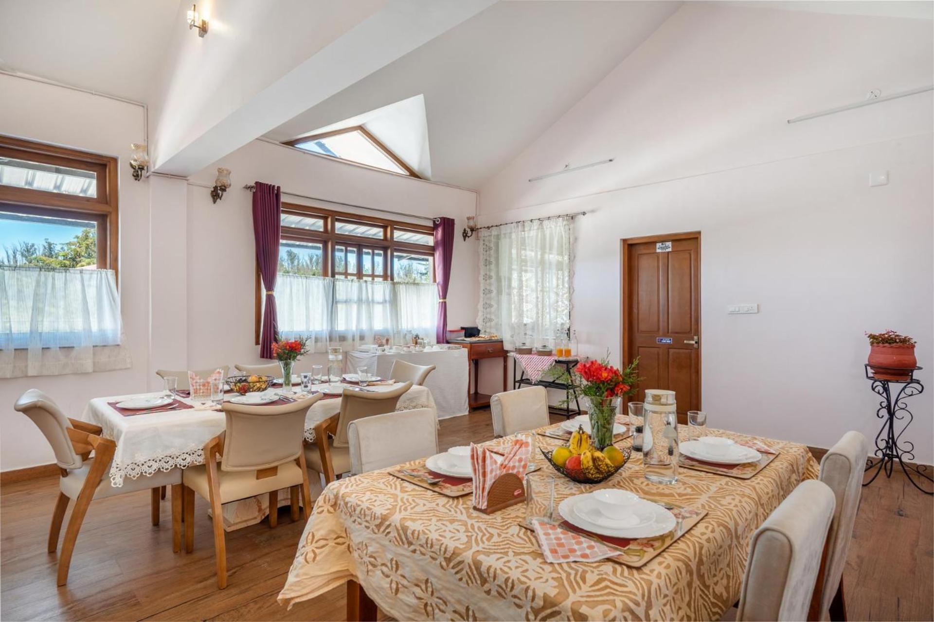 Stayvista At The West Wind 5bhk Comp Breakfast Bed & Breakfast Ooty