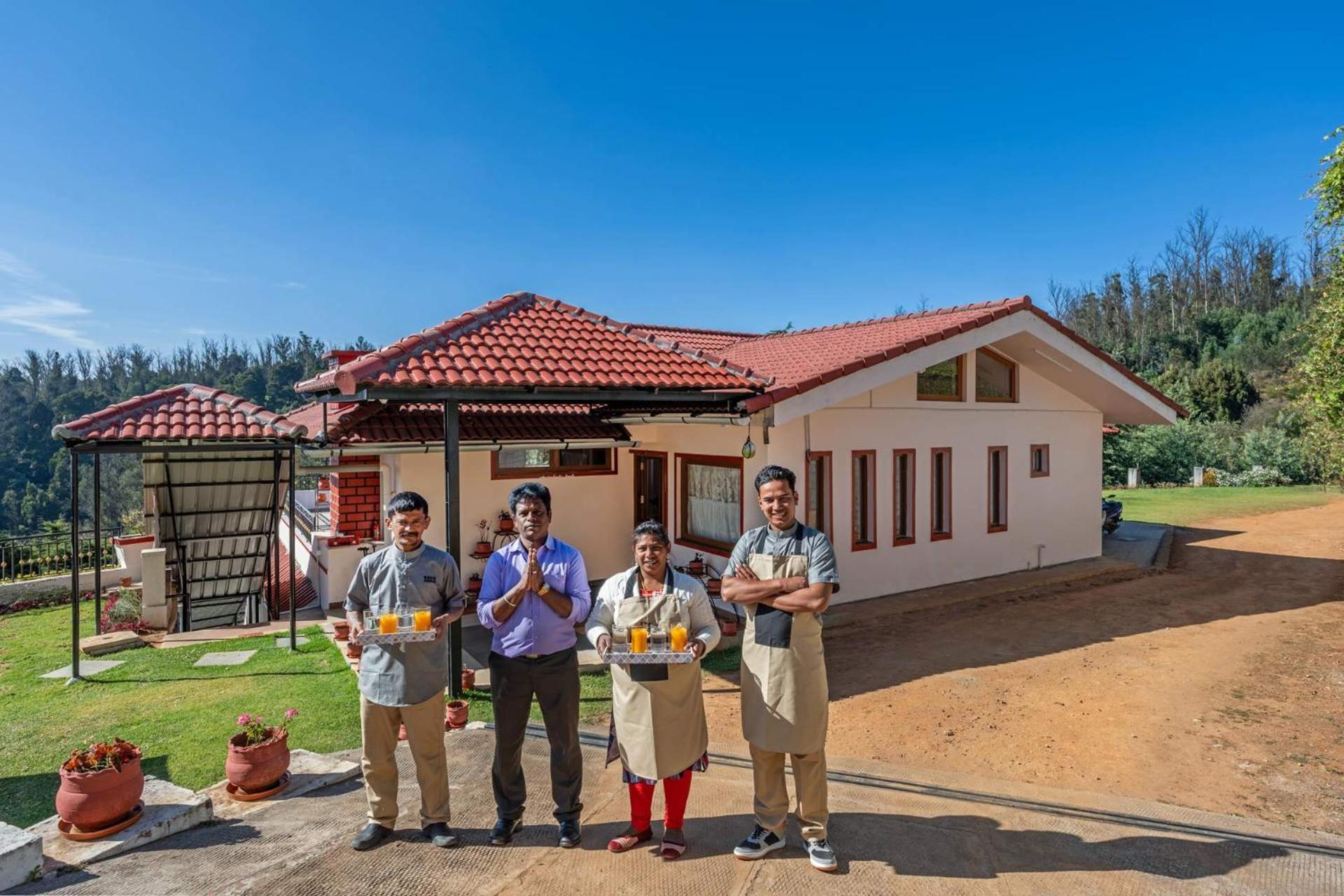 Stayvista At The West Wind 5bhk Comp Breakfast Bed & Breakfast