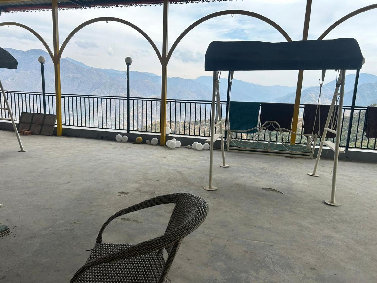 Mountain And River View, 3*