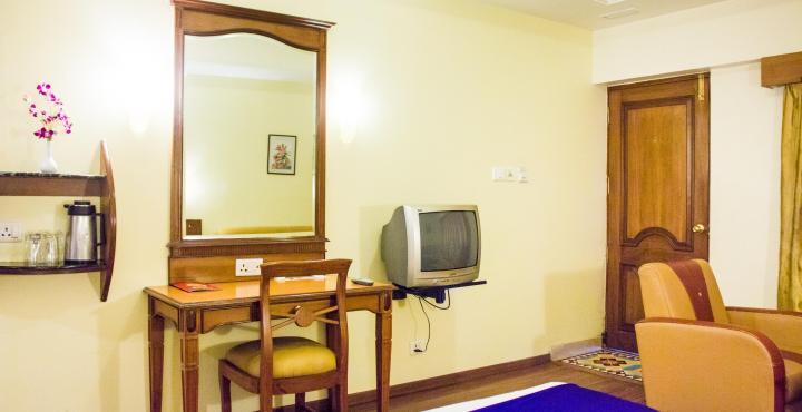 Nahar Nilgiris Hotel