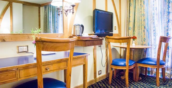 Hotel Nahar Nilgiris 3*