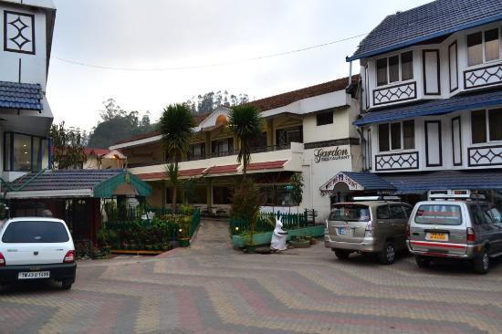 Nahar Nilgiris 3*