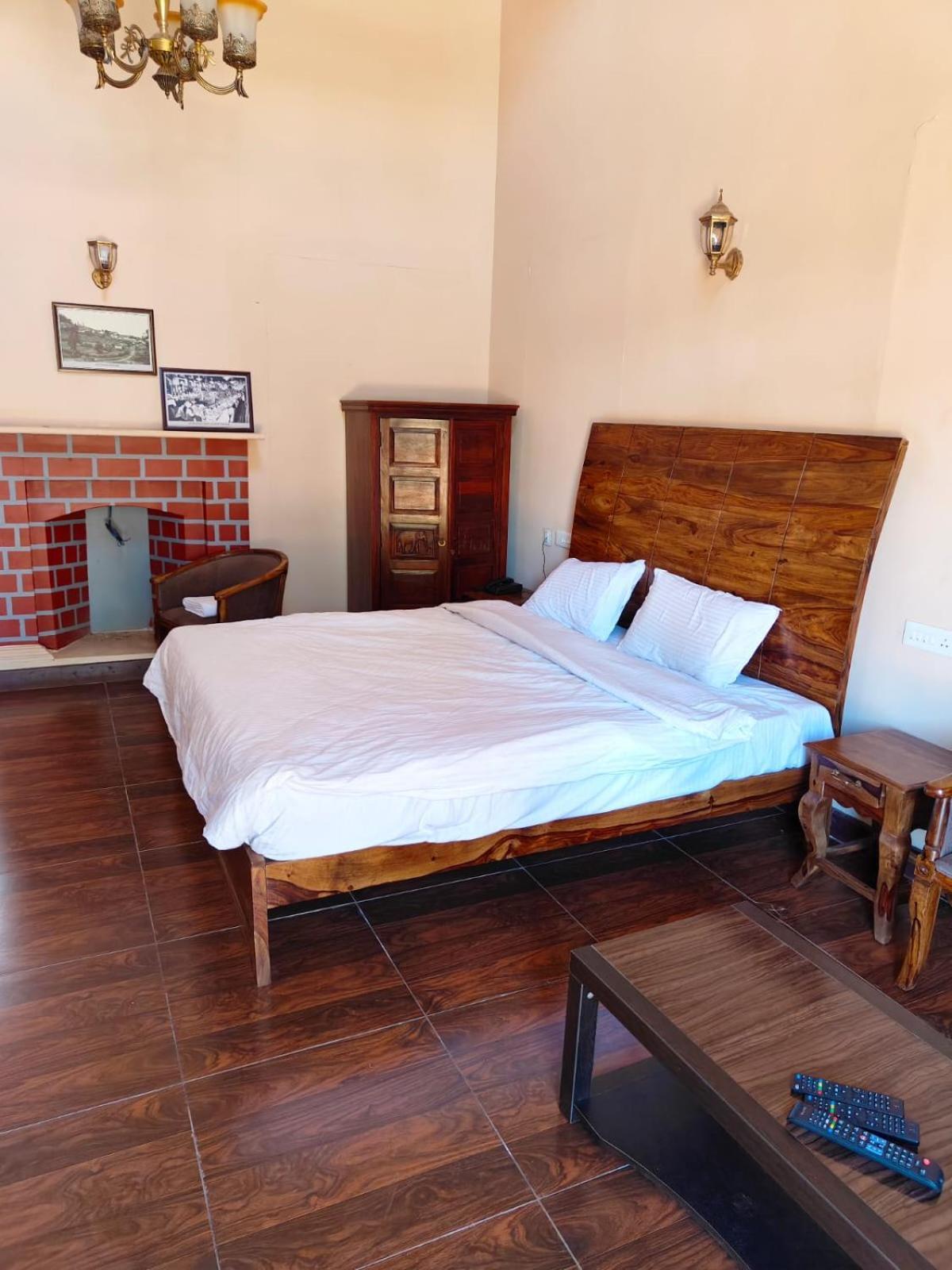 Heritage By Brown Tree Resorts Guest house *