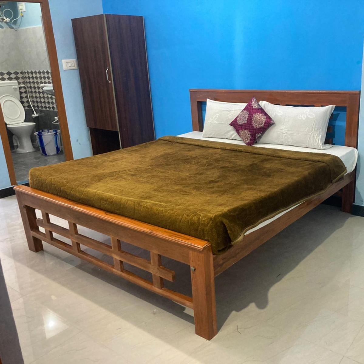 Sb Residency Hotel 3*