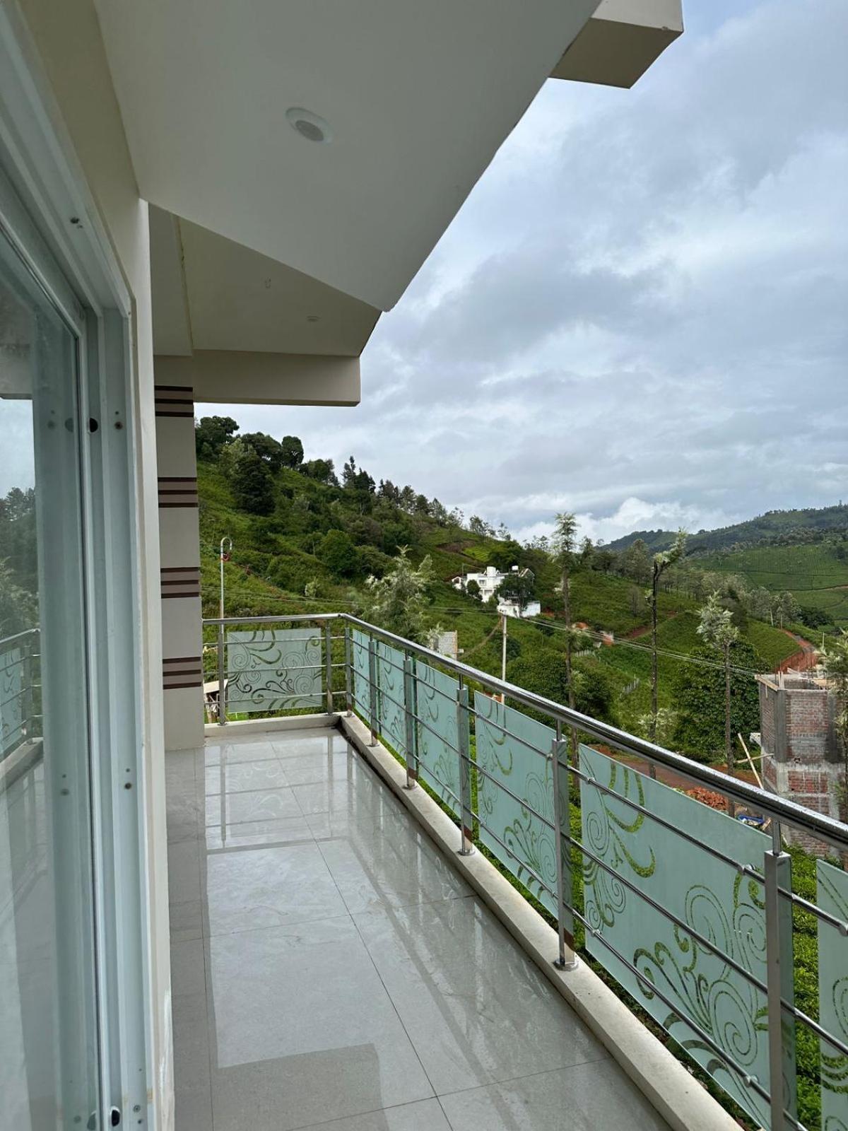 Holiday home Sandy Luxury 4 Bhk *