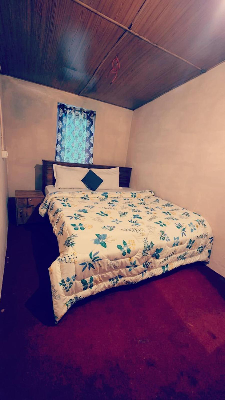 Hotel Wood House 1