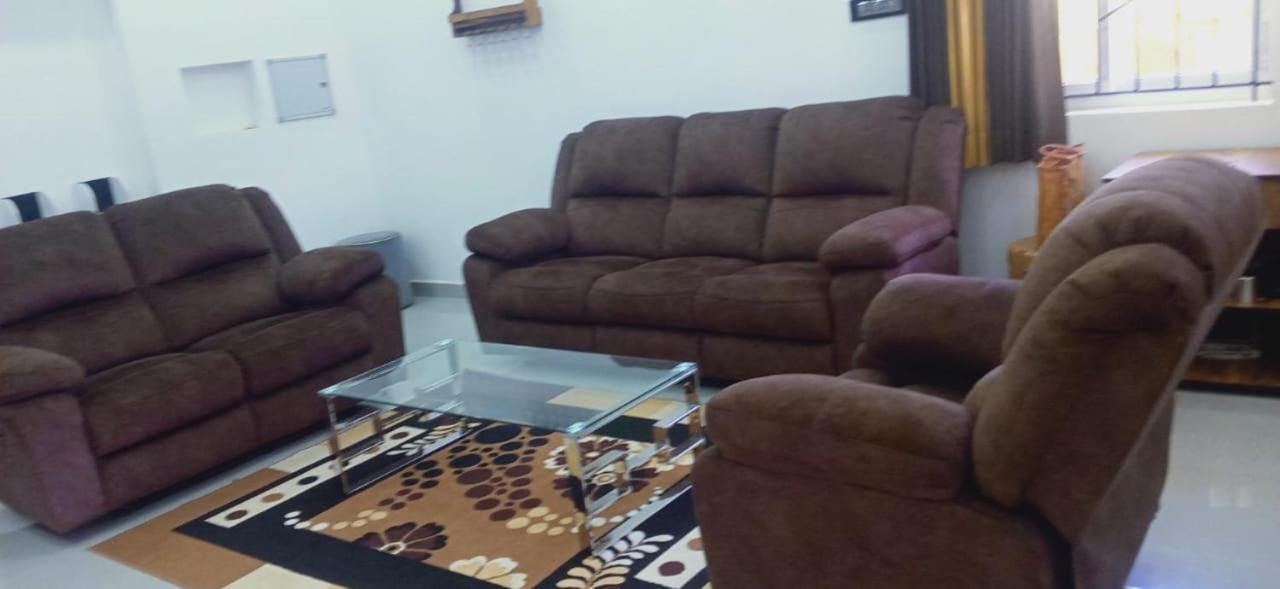 Sandy Luxury 4 Bhk *