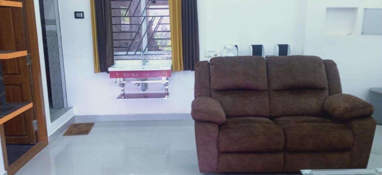 Sandy Luxury 4 Bhk Holiday home Ooty