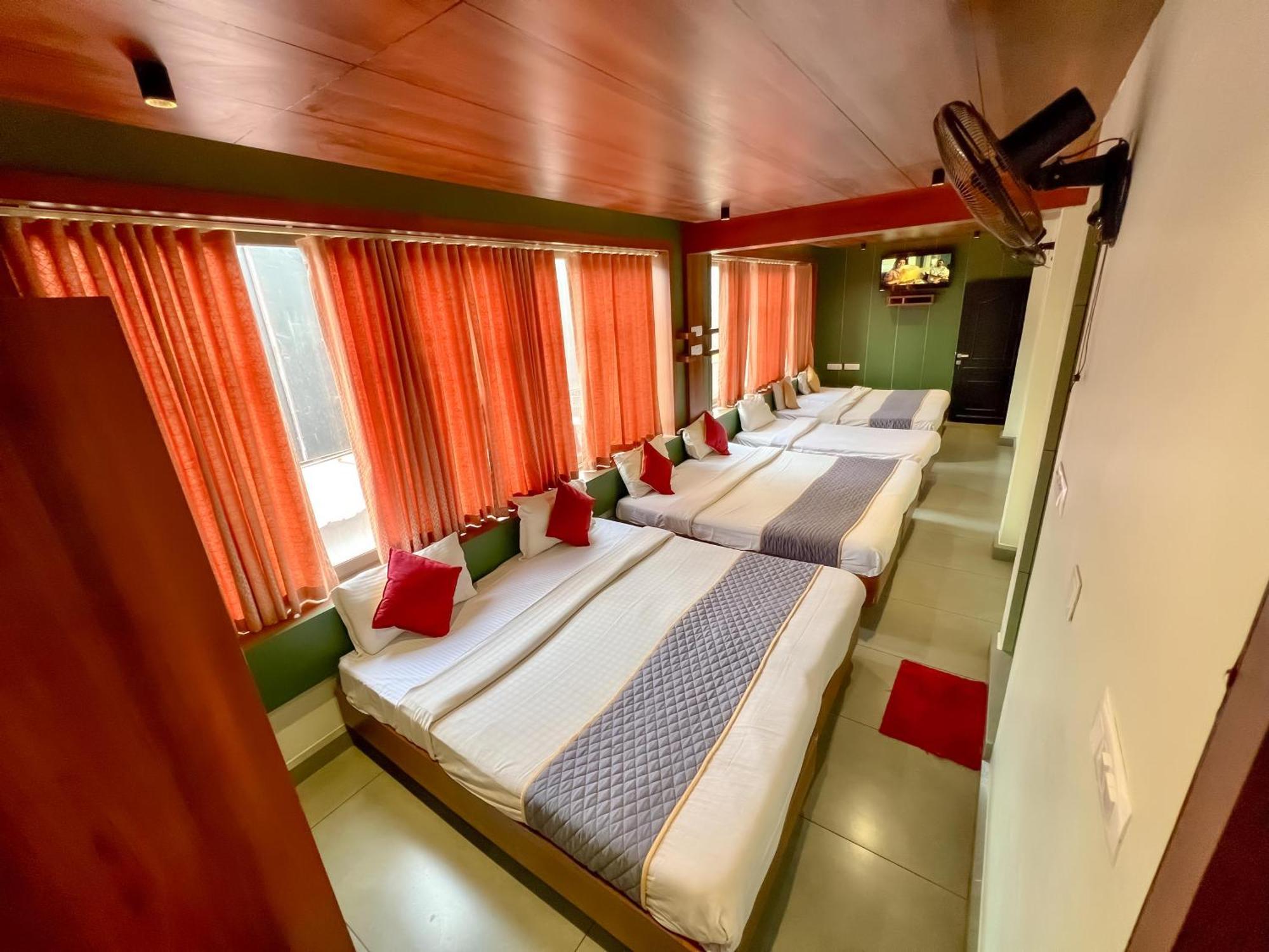 Hotel Palace *