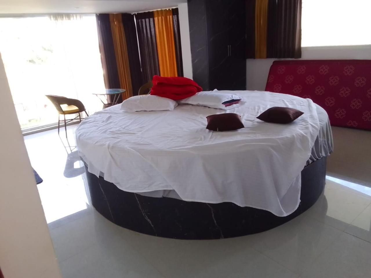 Sandy Luxury 4 Bhk