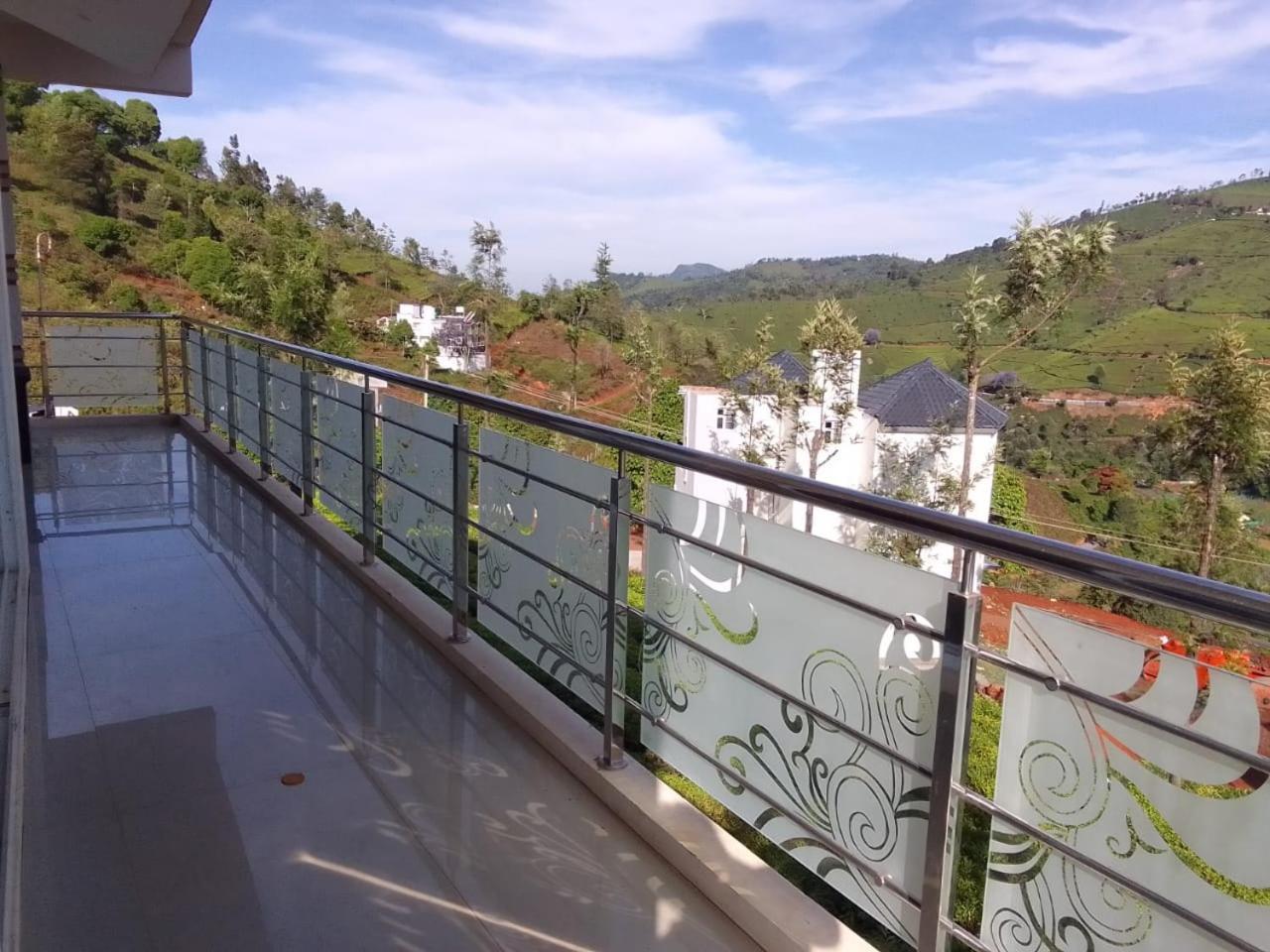 Sandy Luxury 4 Bhk