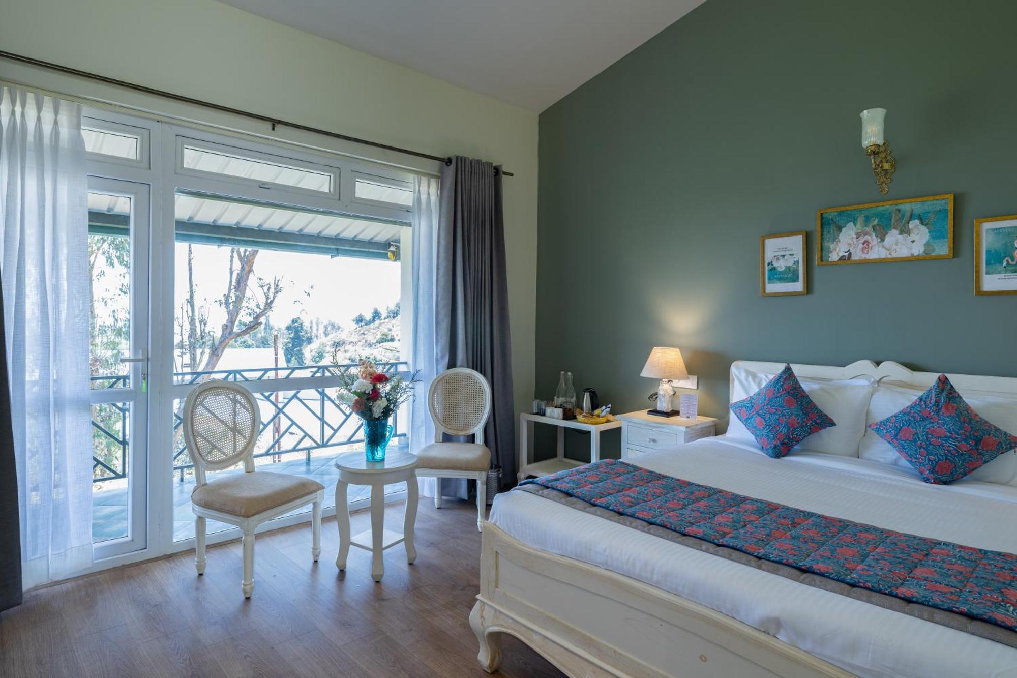 King's Cliff Resort