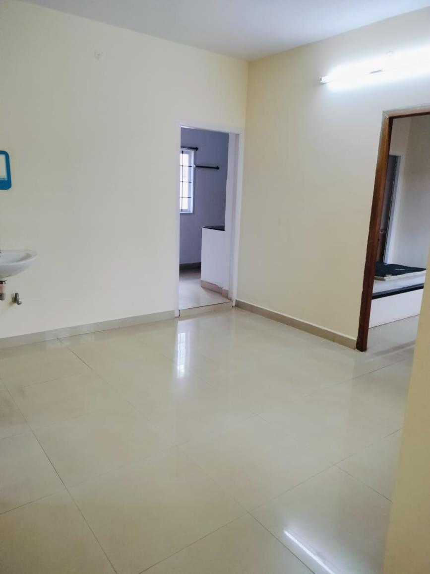 Naba Apartment *