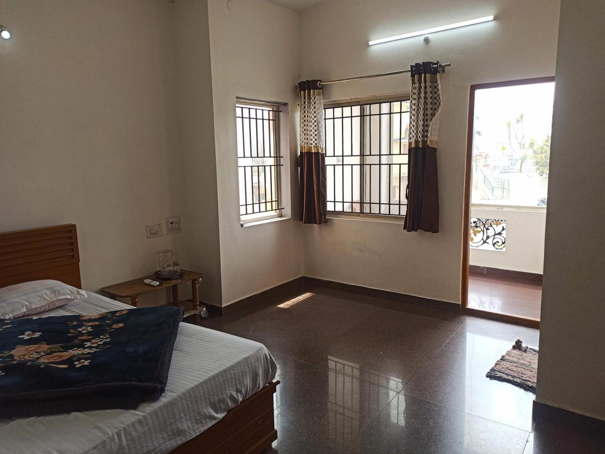 Jj Residency Homestay