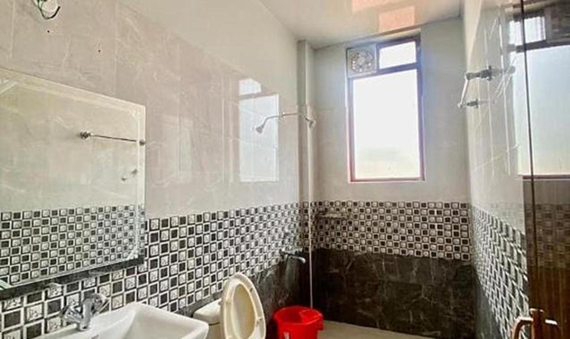 Fabexpress A2p Palace - Nr Botanical Garden 3* Ooty