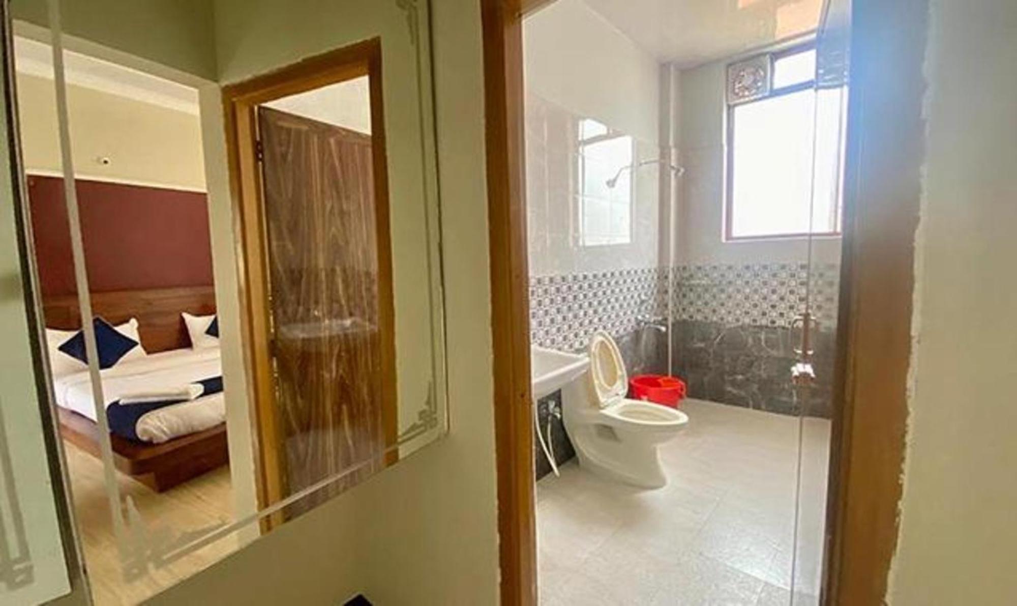 Hotel Fabexpress A2p Palace - Nr Botanical Garden 3*