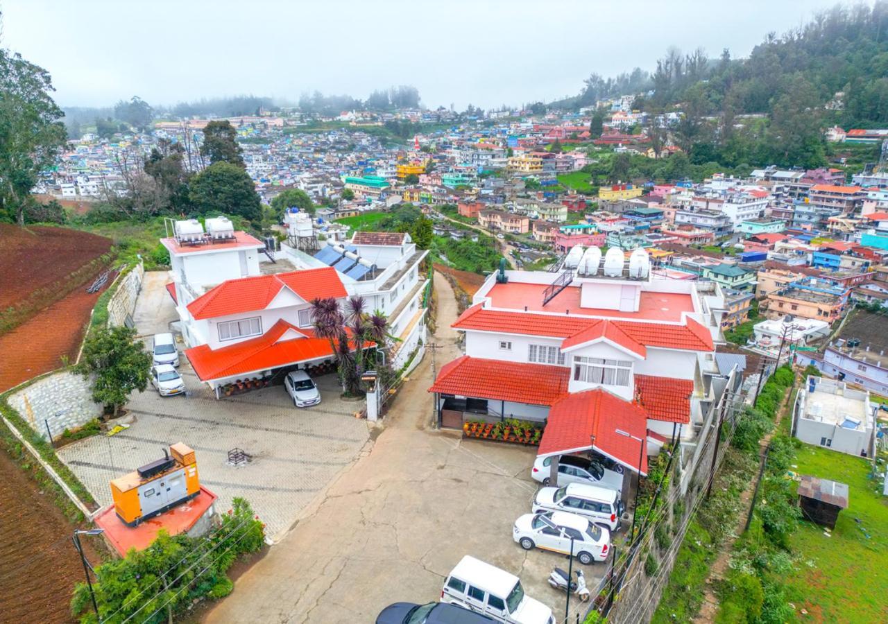 Kemp's Cave By Voye Homes - Premium In Town With Amazing View And Amenities * Ooty