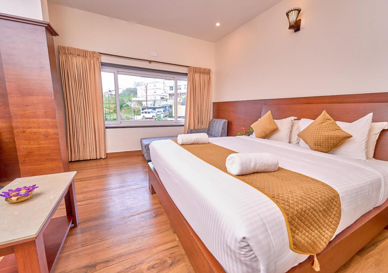 Kemp's Cave By Voye Homes - Premium In Town With Amazing View And Amenities Resort Ooty