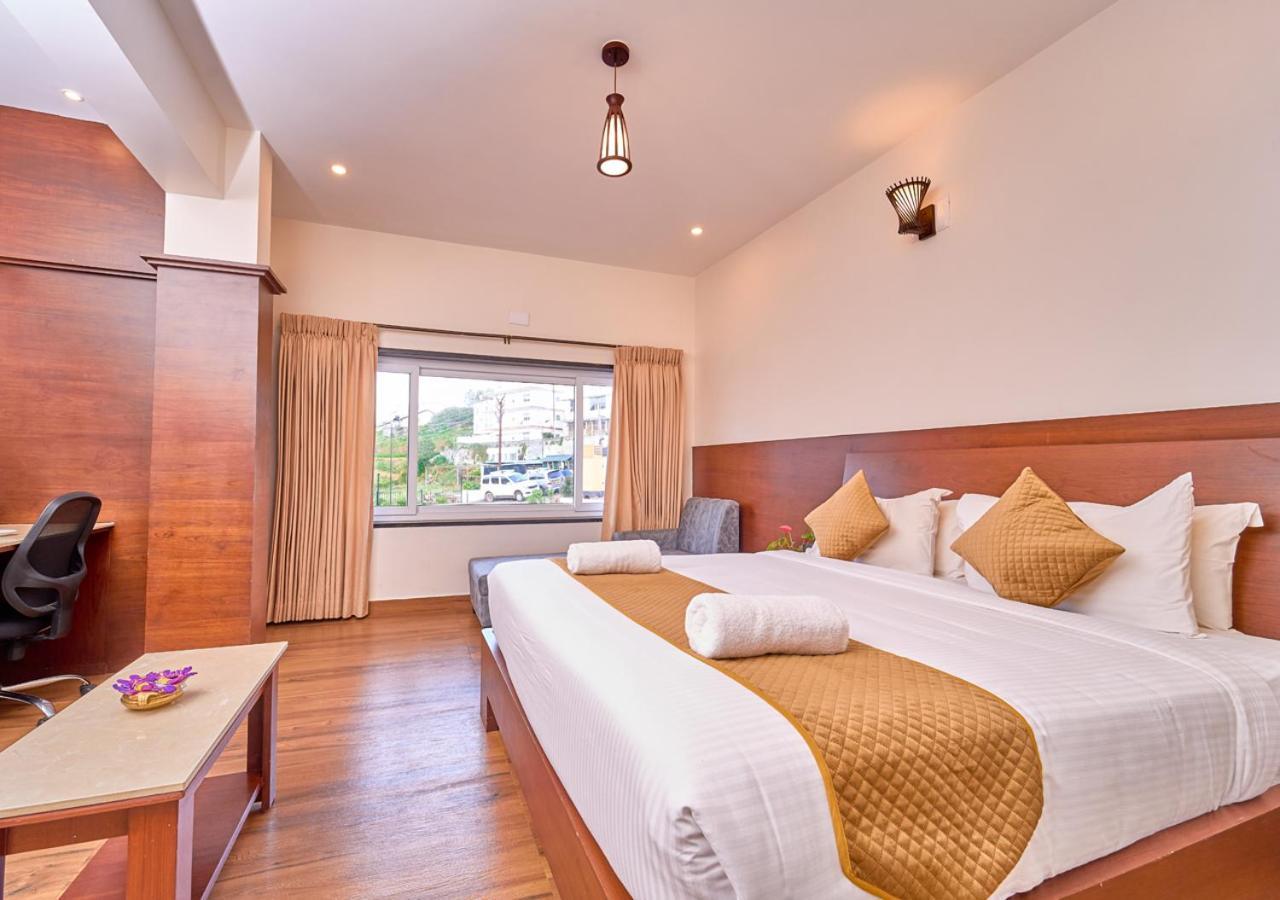 Kemp's Cave By Voye Homes - Premium In Town With Amazing View And Amenities Ooty