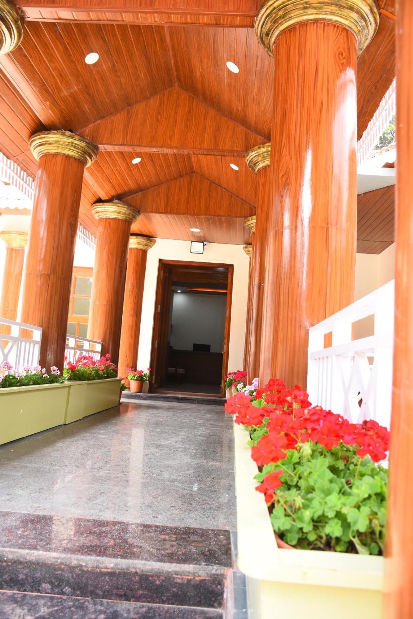 Kstdc Mayura Royal Heritage-ooty Hotel Ooty