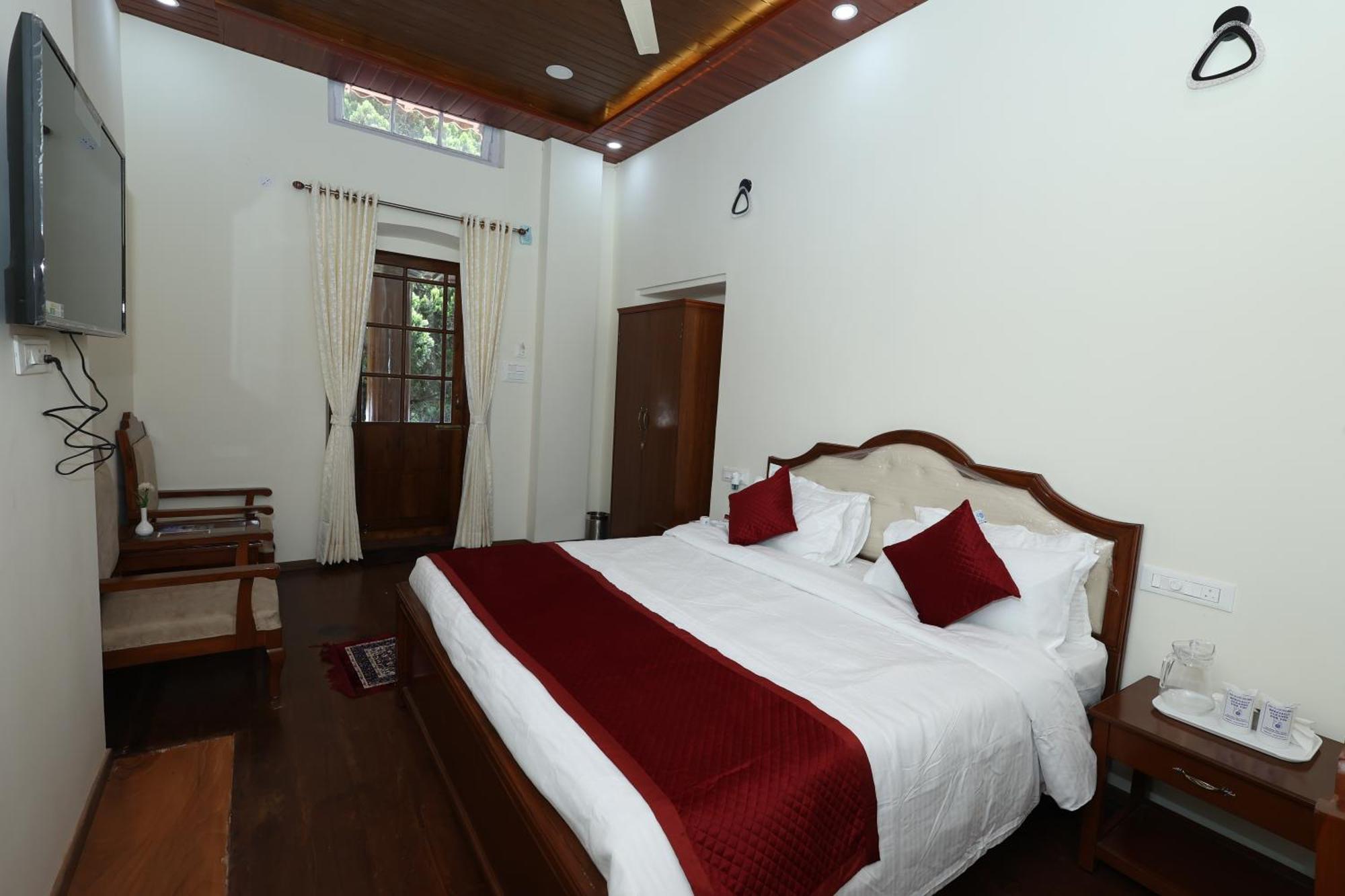 Kstdc Mayura Royal Heritage-ooty Ooty