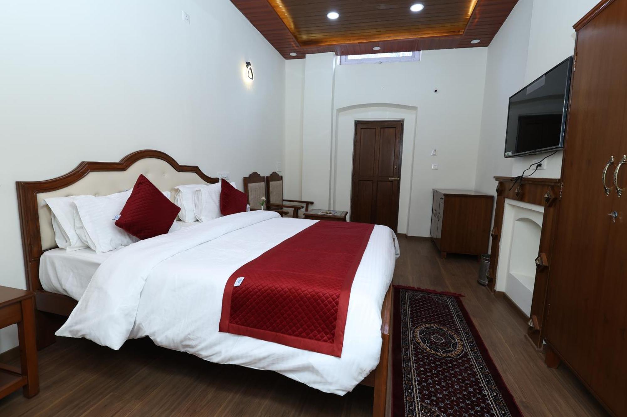 Kstdc Mayura Royal Heritage-ooty Hotel