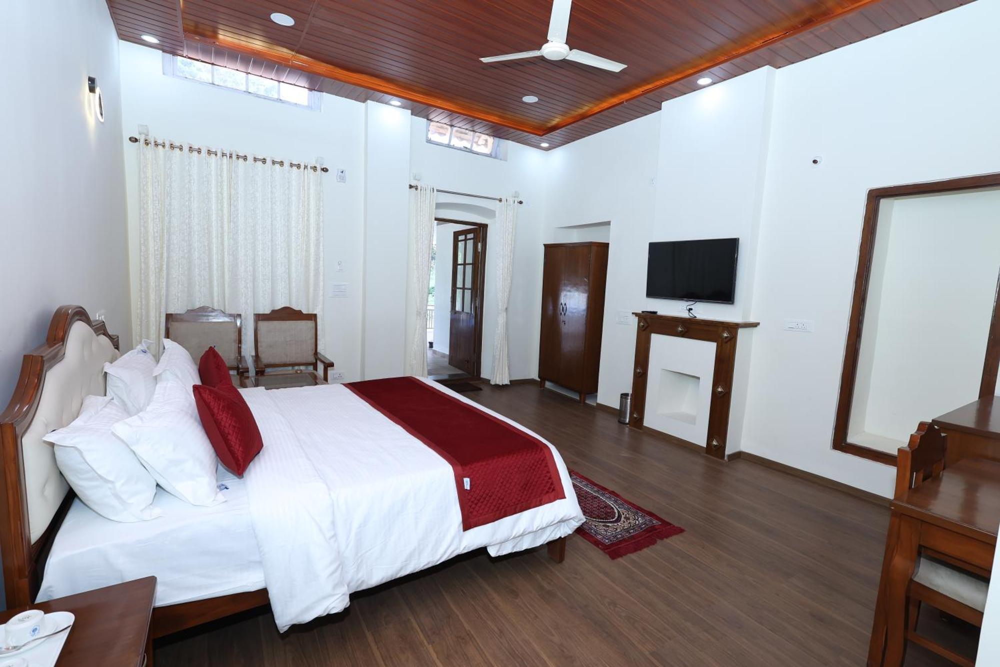 Kstdc Mayura Royal Heritage-ooty Ooty