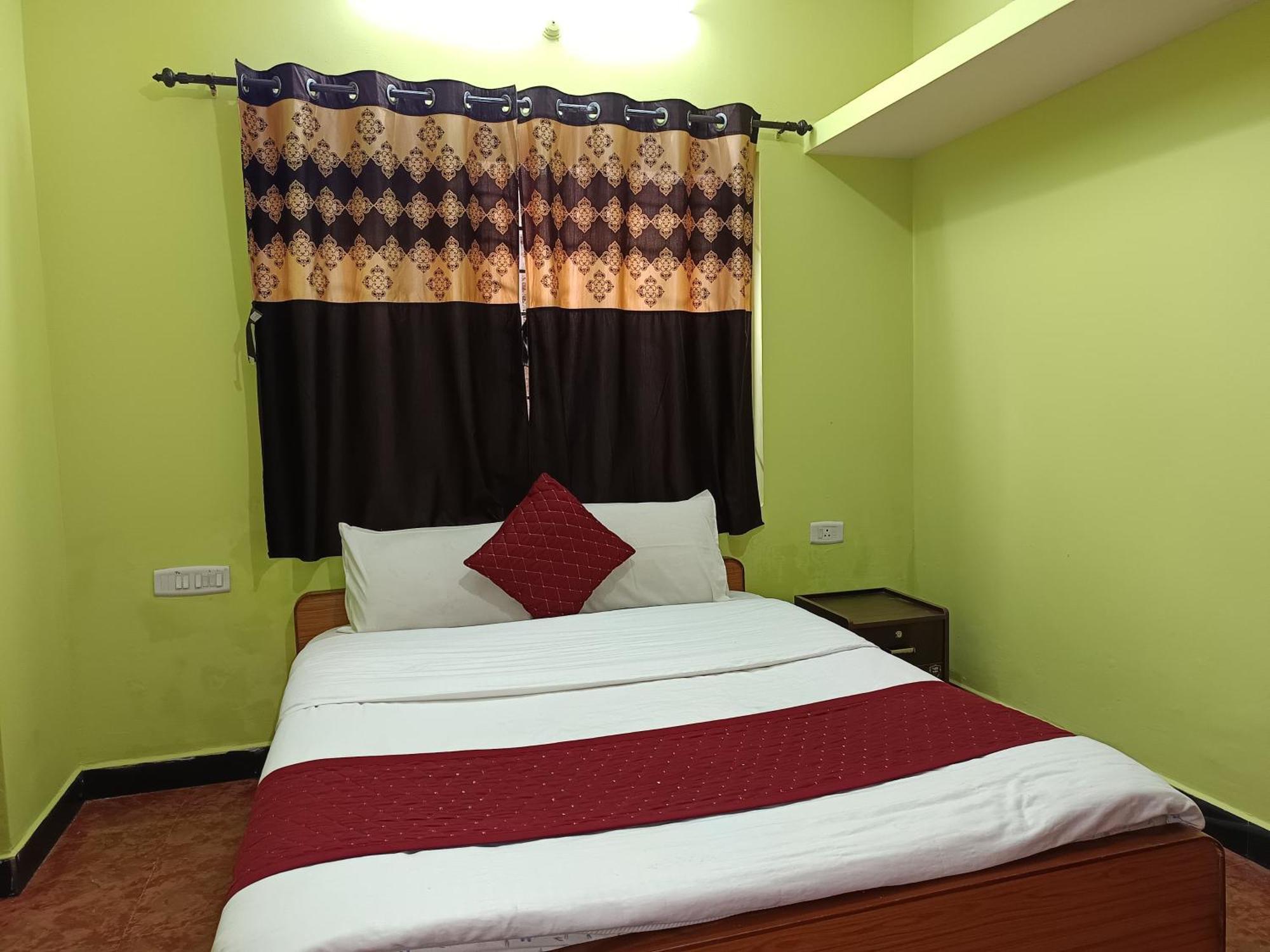 Hotel Smile Stone Individual Ooty