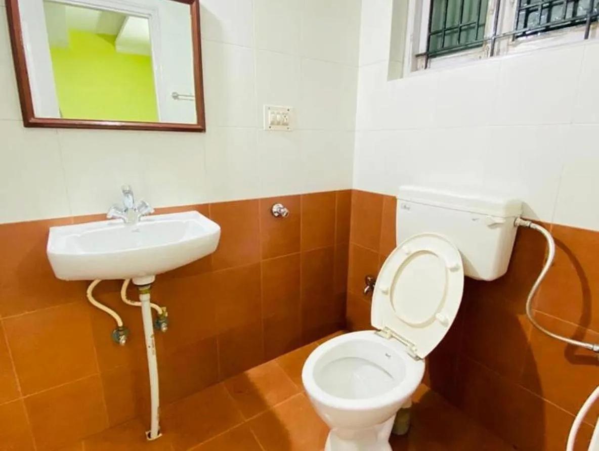 Western Ghats Hotel *