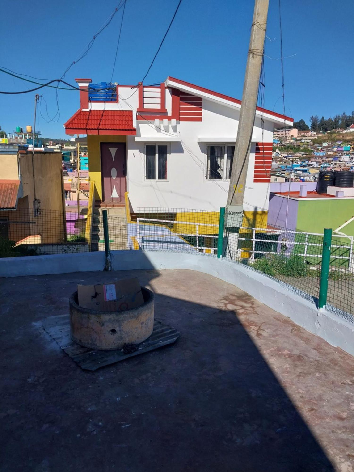 Hotel Star Pink Ooty