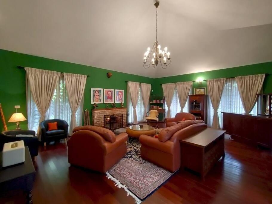 Villa Hideaway *