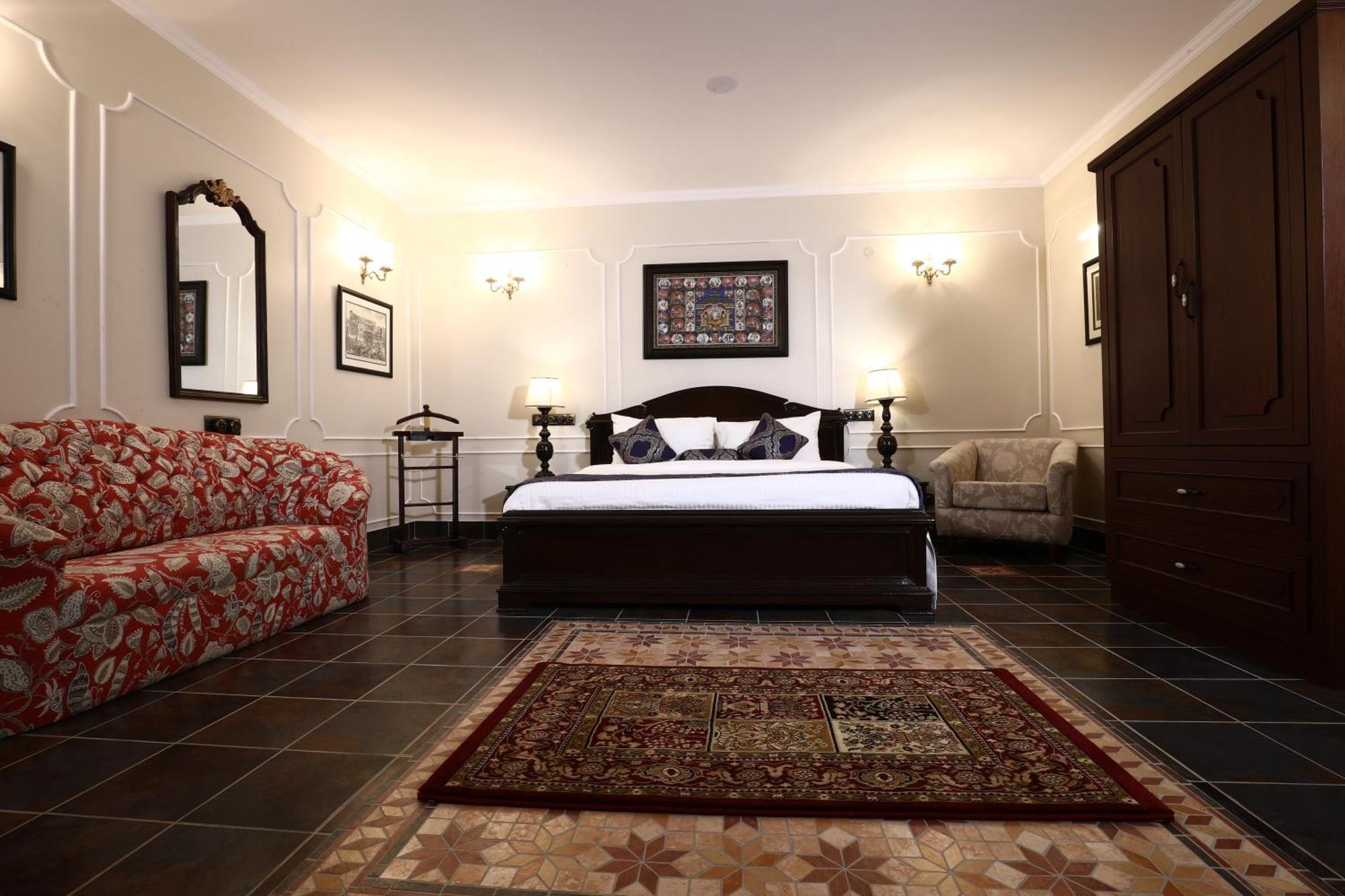 7 Bhk Luxury Heritage - Rock Villa