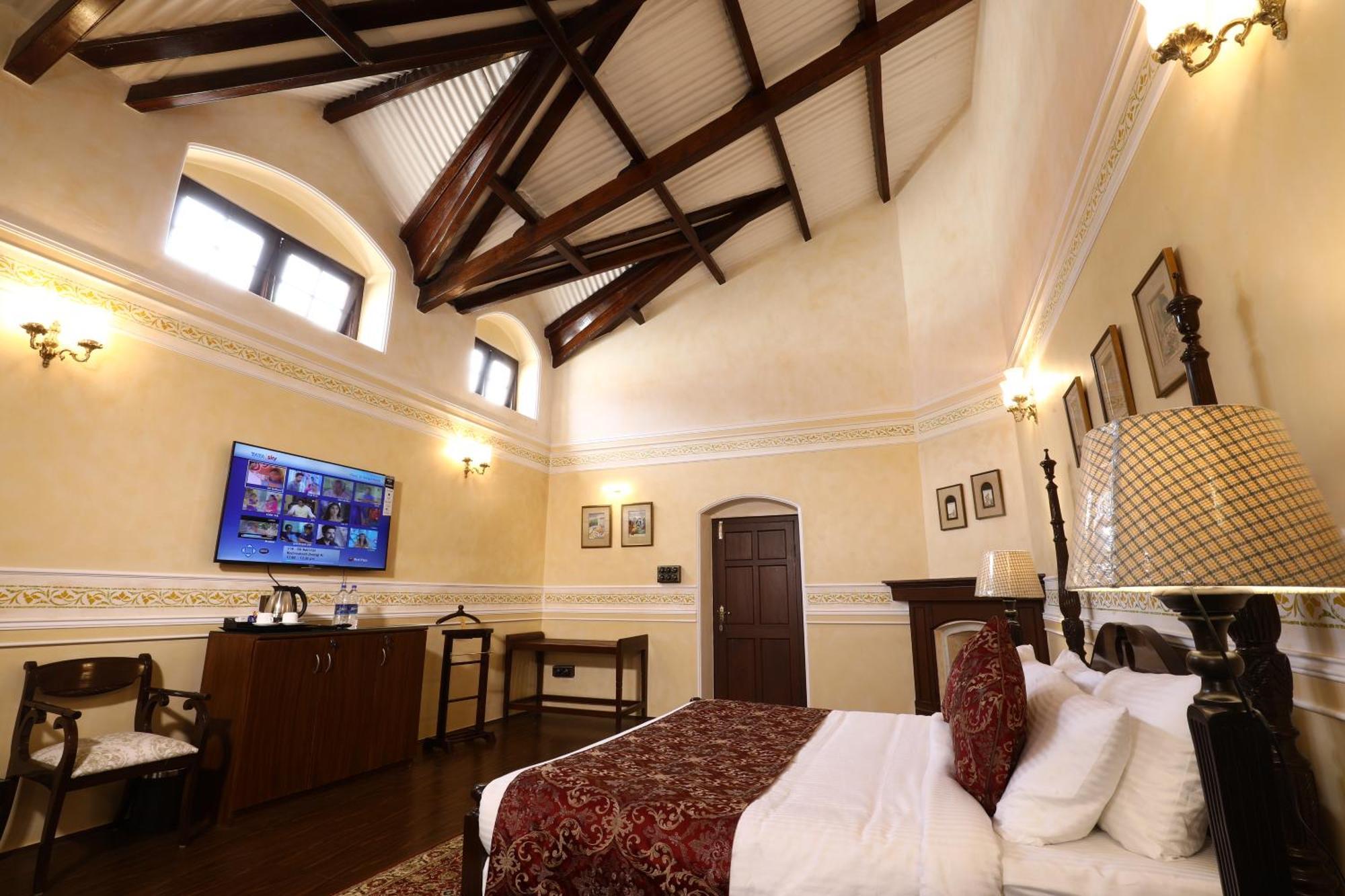 Villa 7 Bhk Luxury Heritage - Rock