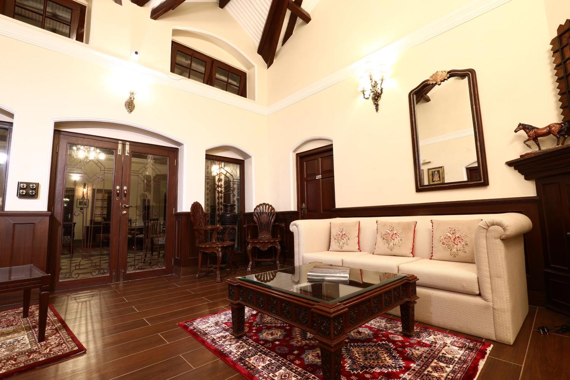 Villa 7 Bhk Luxury Heritage - Rock