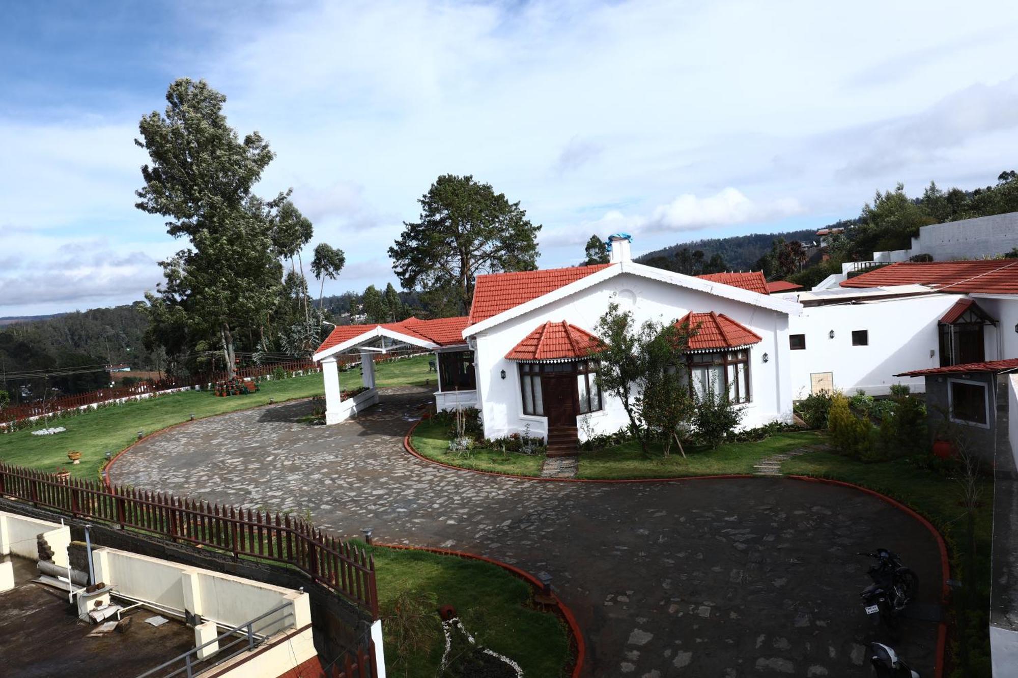 7 Bhk Luxury Heritage - Rock Villa