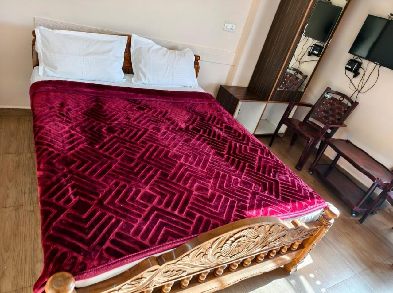 Hotel Highway