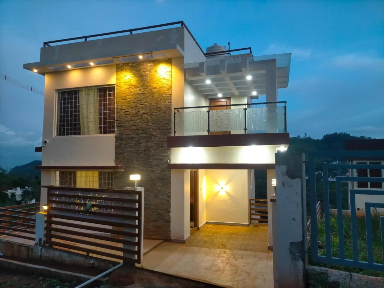 Sandy Luxury 3 Bhk Villa Ooty