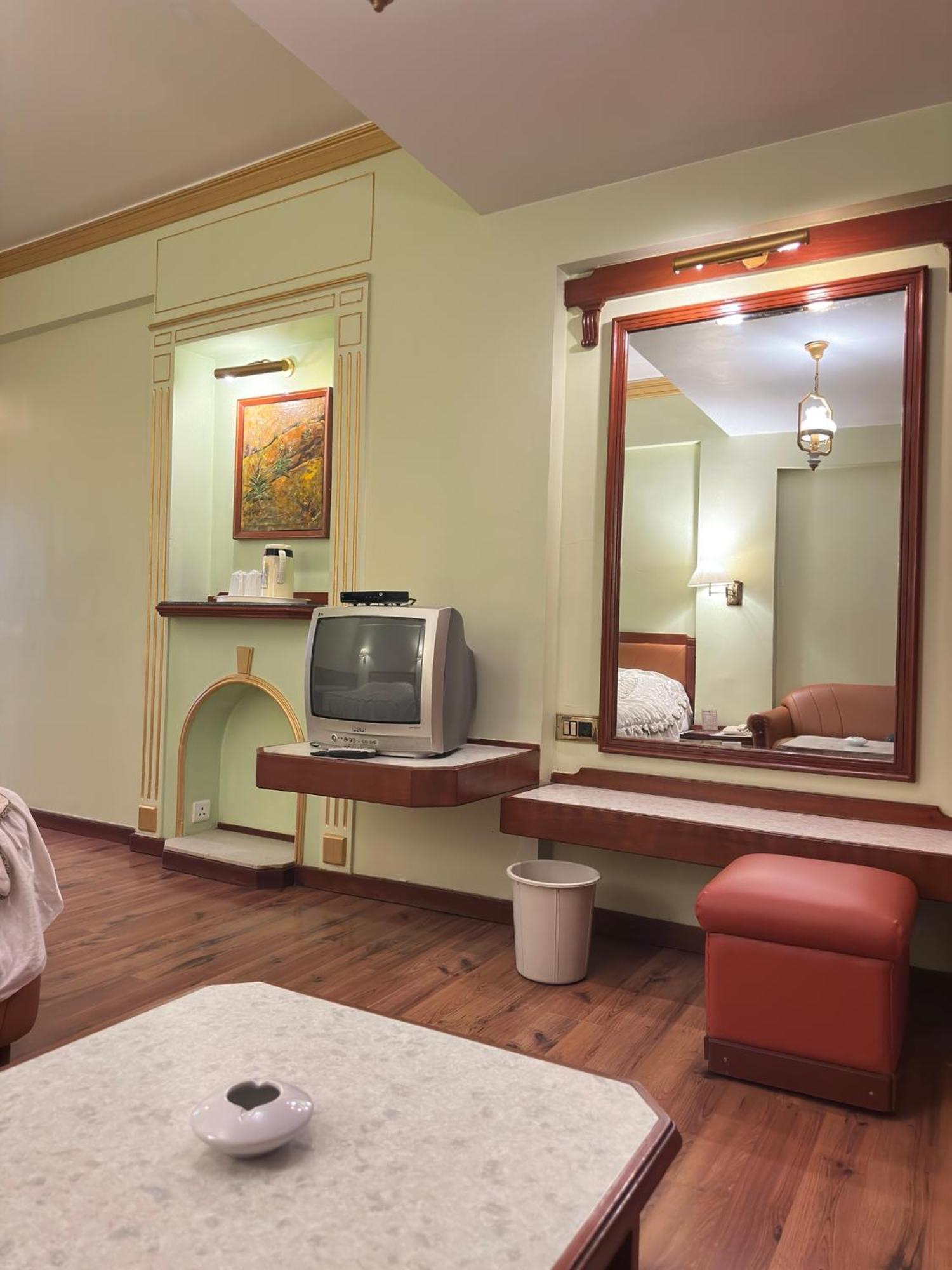 Hotel Nahar Nilgiris 3*