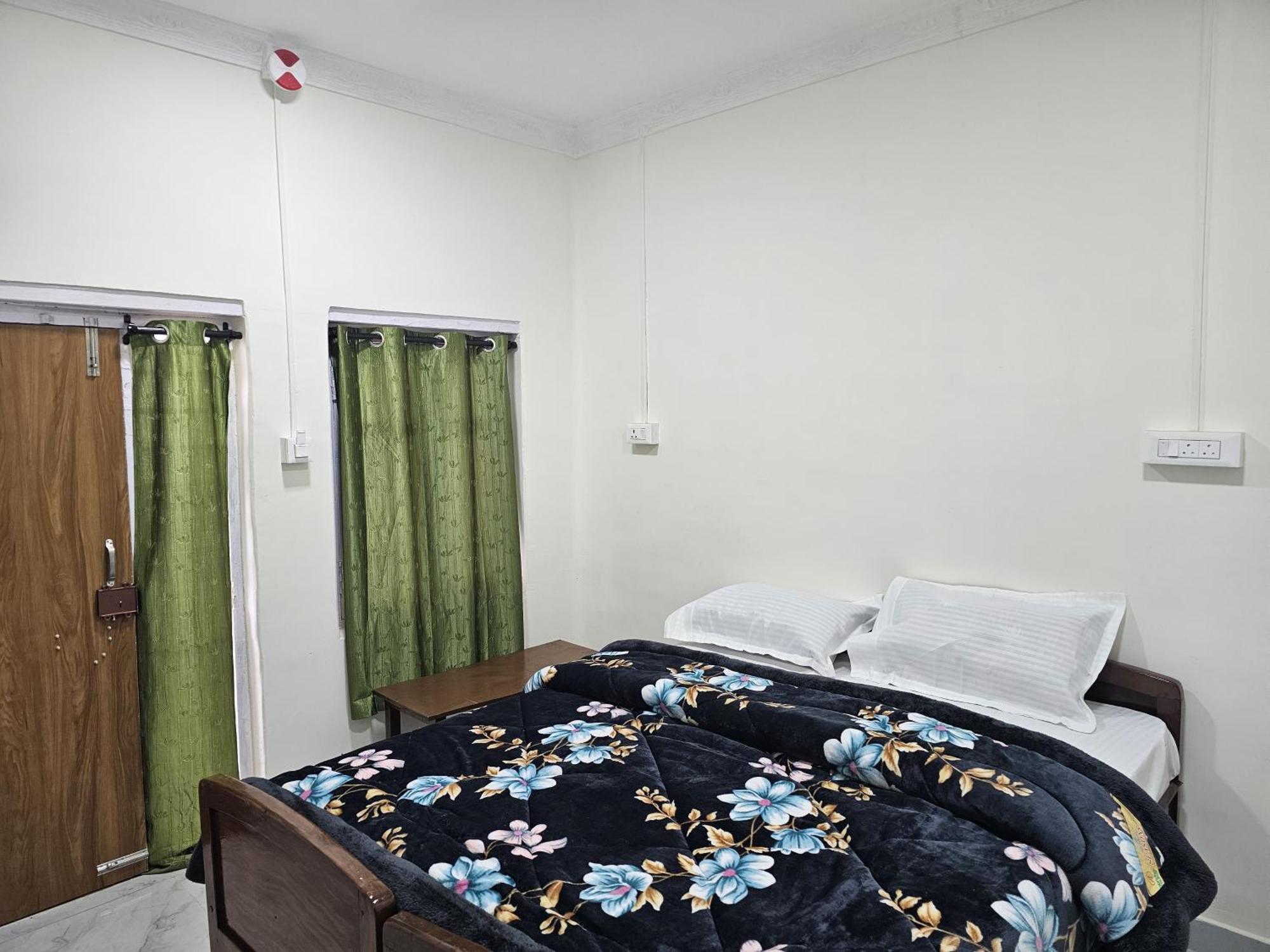 Hotel Hilldown Ooty