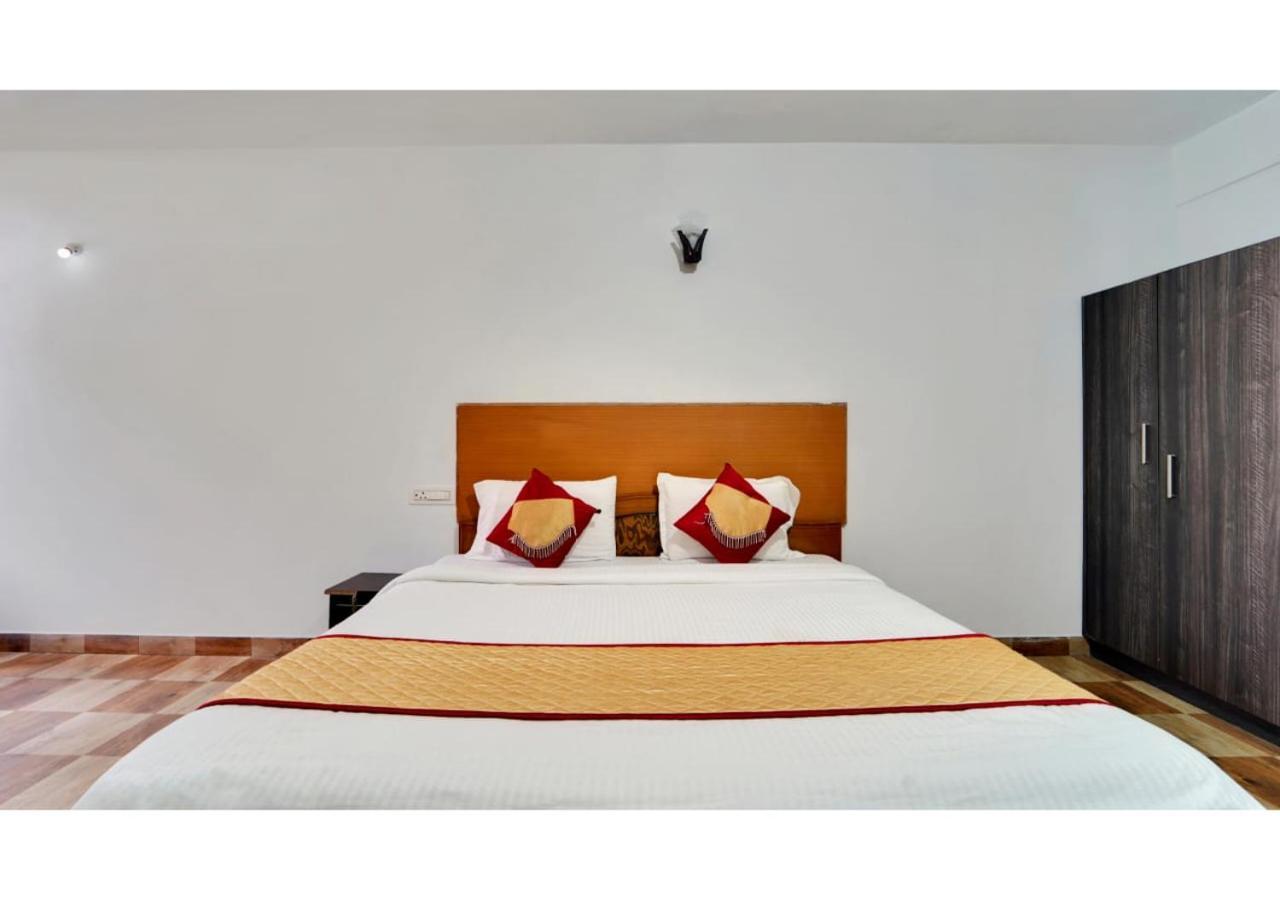 Rich Queen House Apartment
