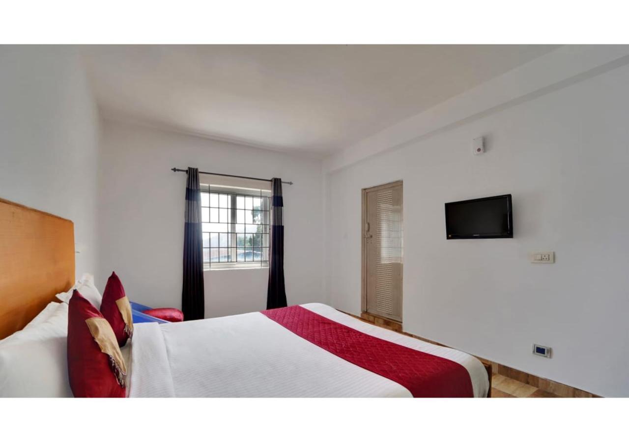 Rich Queen House Apartment