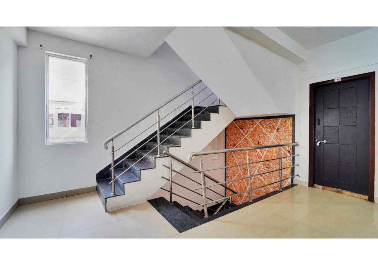 Apartment Rich Queen House