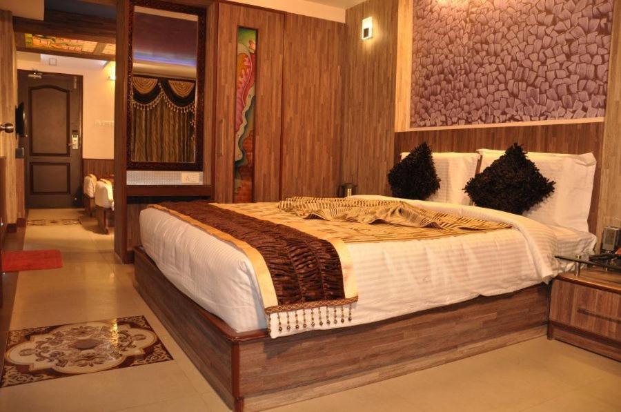 Hotel Astoria Residency 2*