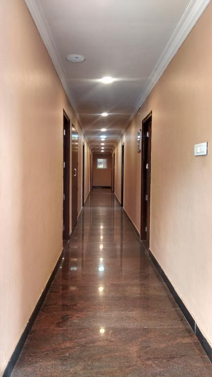 Hotel S.k Ooty