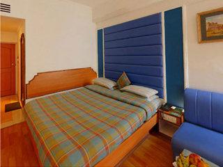 Nahar Residency Hotel 2*