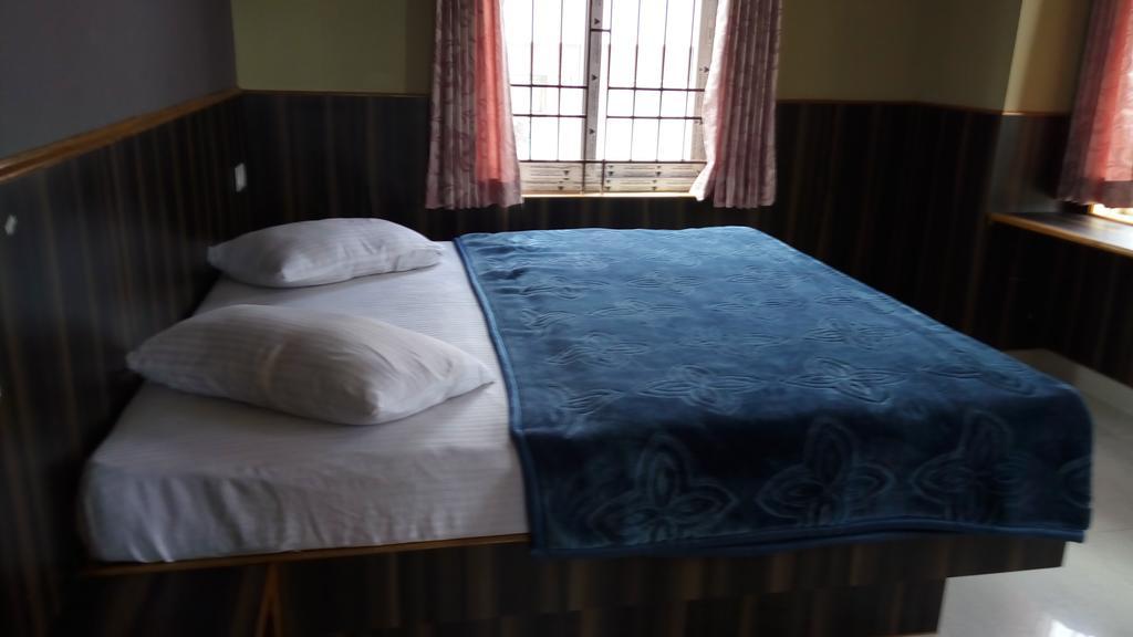 Hotel S.k Ooty